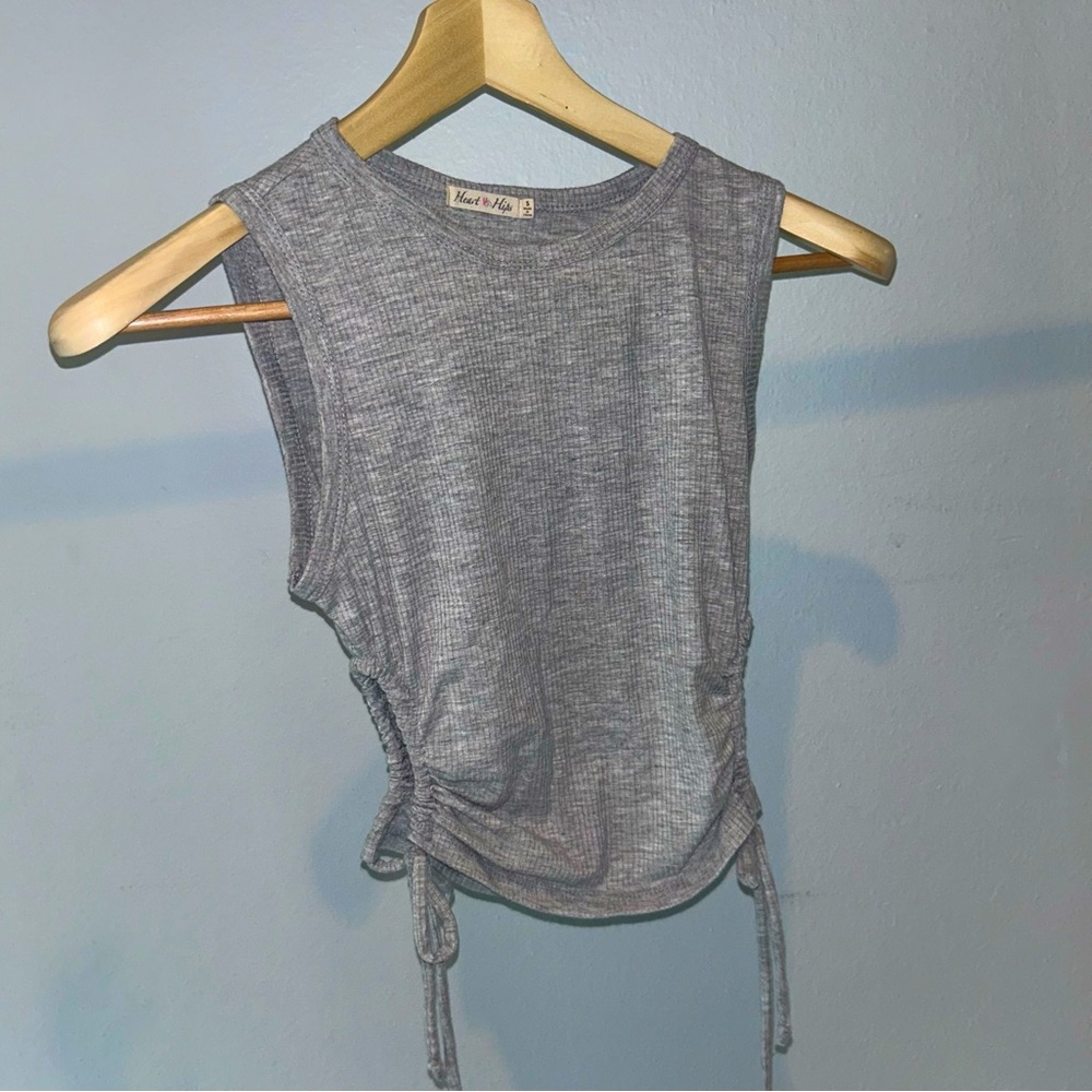 Cutout cropped tee